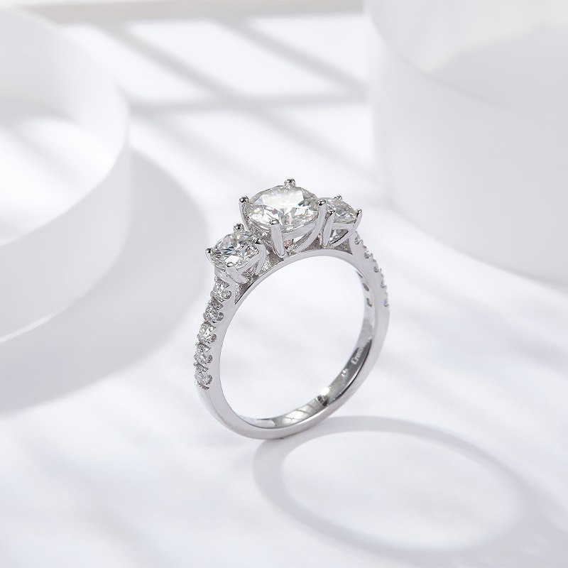 HTOTOH 3 Stone 1 Carat D Color - Moissanite Engagement Ring 1 Carat review and price